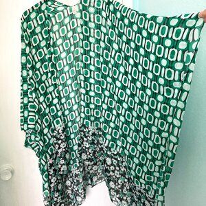 Cato O/S Green/Black/White Geometric Print Ruana